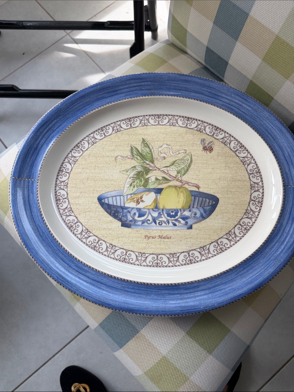 Wedgwood Sarah’s Garden oval serving tray
